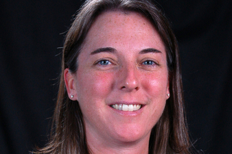 Jennifer Mealey headshot